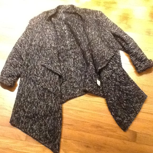 Black and White Sweater Jacket - Picture 2 of 4